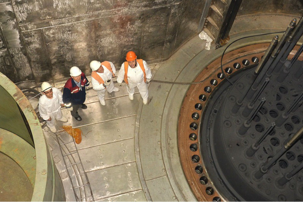 Arrancan obras para construir dos nuevos reactores nucleares en Irán