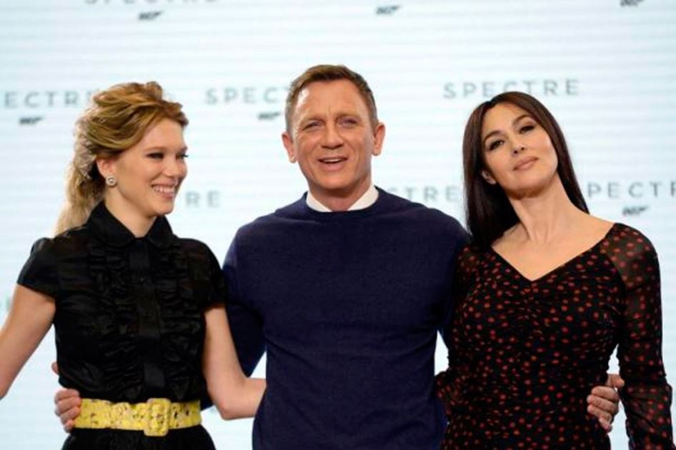 Piratas informáticos roban guión de la nueva película de James Bond