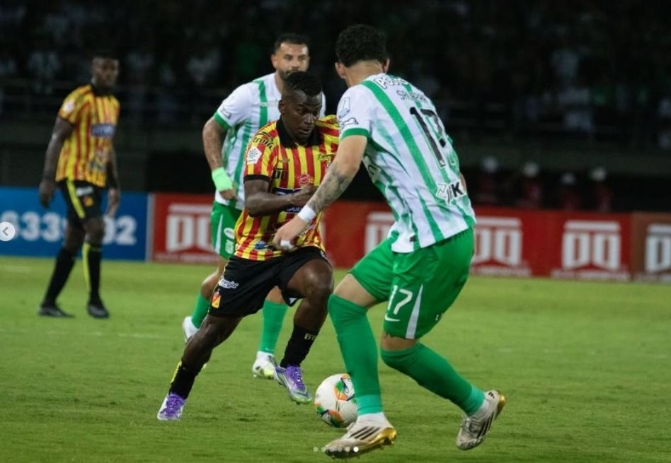 Pereira sorprendió a Nacional: triunfo 2-1 con polémica y expulsiones incluidas