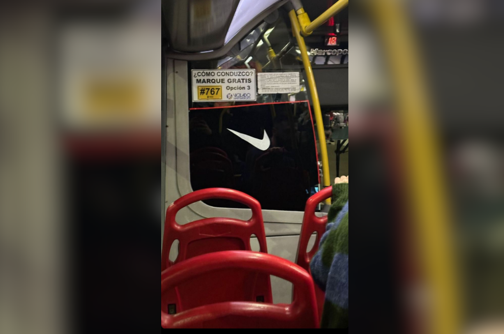 Drake en Transmilenio y la foto que causó furor en redes tras su llegada a Bogotá