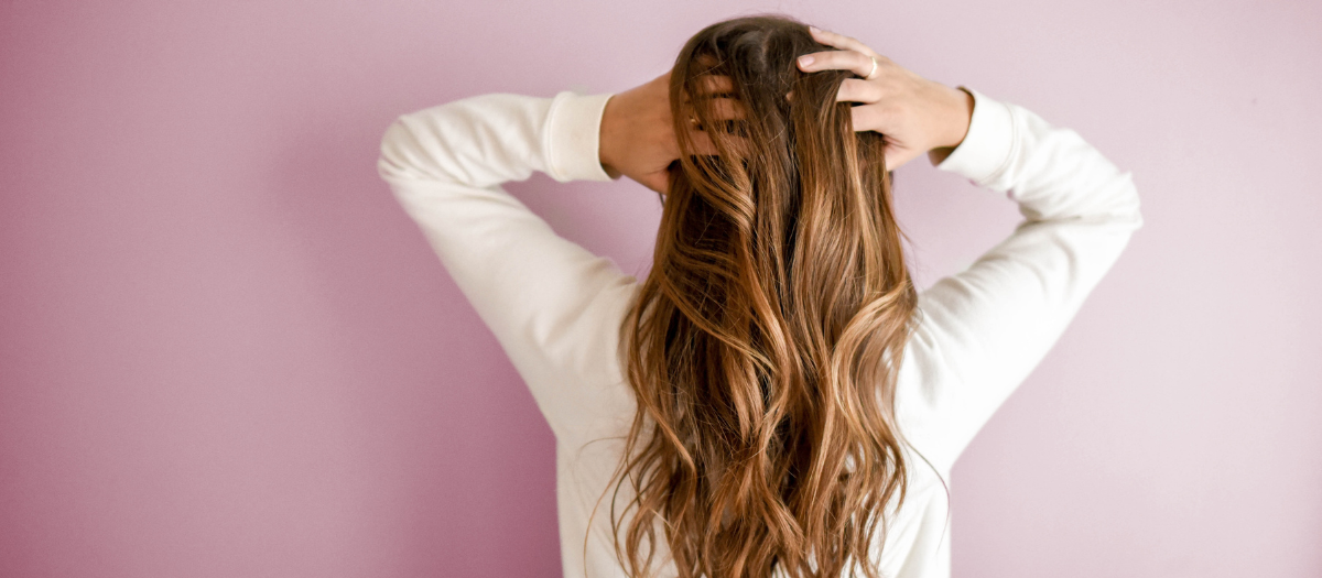 10 beneficios del romero para el cabello, notarás la diferencia usándolo a diario