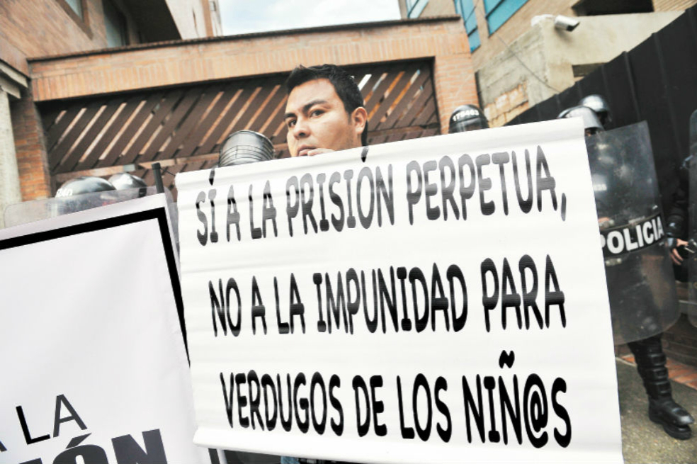 Se aplaza en la Cámara discusión sobre cadena perpetua para violadores de menores