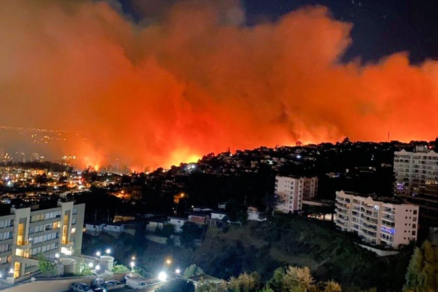 Incendio en Chile: un muerto, 30 heridos y 130 viviendas afectadas en Viña del Mar