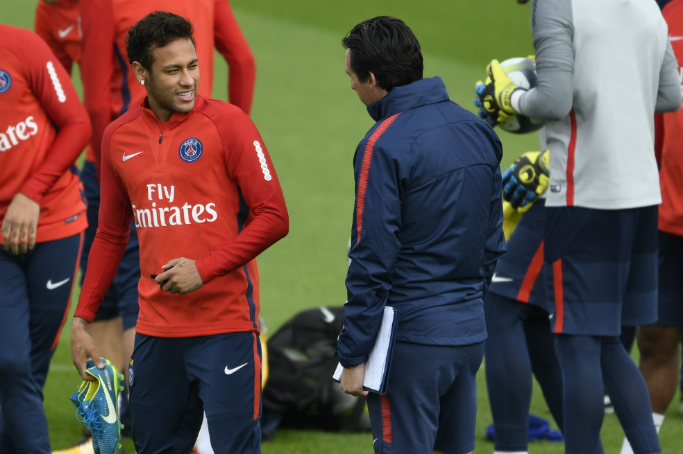 Emery: «Neymar no debe caer en las provocaciones»