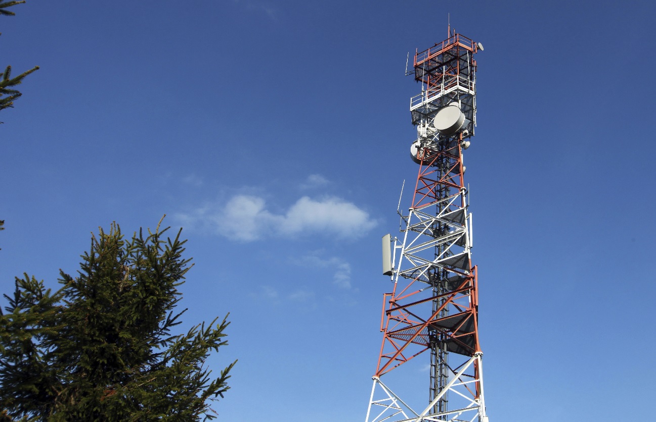 Tigo instaló mil antenas en la banda de 700 MHz