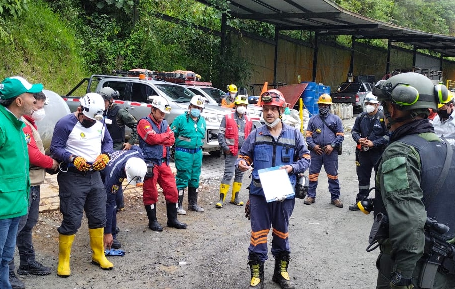 Mineros levantan bloqueos en Buriticá y permiten la búsqueda de los desaparecidos