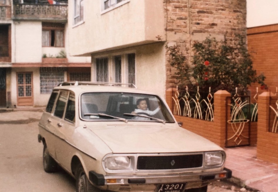 El Renault 12 fue el primer vehículo que permitió a la familia Merchán llevar sus helados por las calles de Duitama.