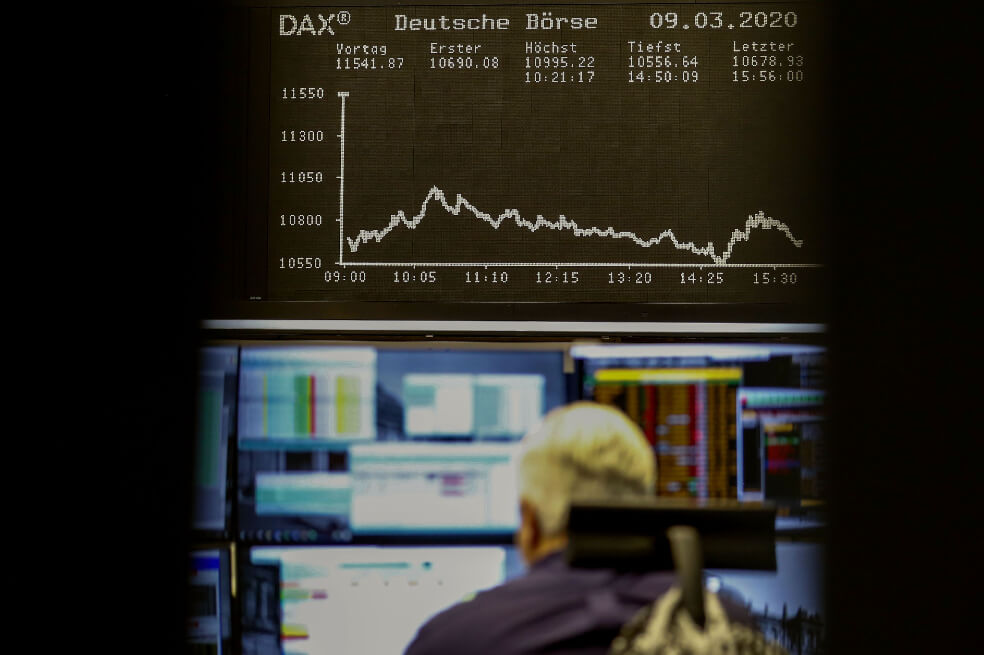 Mercados, en calma temporal después del descalabro del lunes