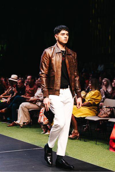 Mario Hernández inauguró el Santander Fashion Week con El Camino