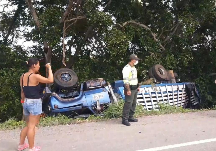 Víctimas de accidente en la vía Santa Marta – Barranquilla habrían muerto por asfixia