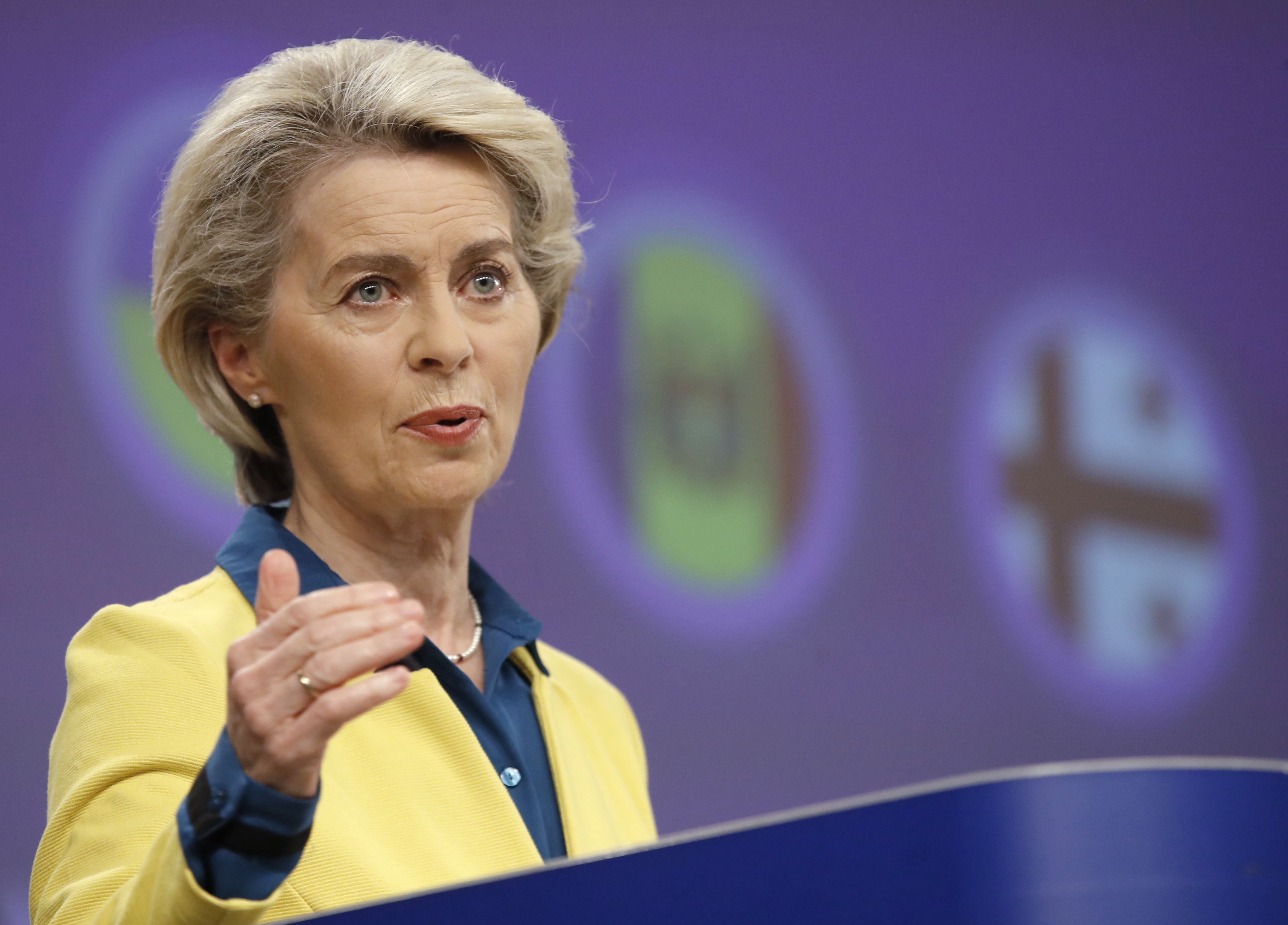 Brussels (Belgium), 17/06/2022.- European Commission President Ursula von der Leyen gives a press conference on the Commission's opinions on the EU membership applications by Ukraine, Moldova and Georgia in Brussels, Belgium, 17 June 2022. (Bélgica, Moldavia, Ucrania, Bruselas) EFE/EPA/OLIVIER HOSLET