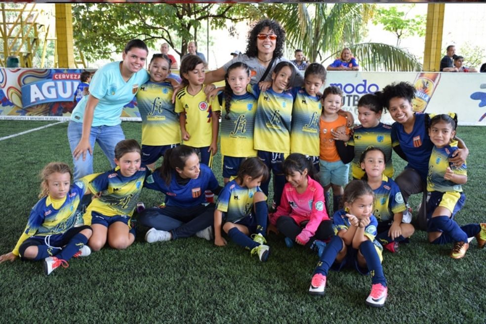 Formas Íntimas, equipo referente del fútbol femenino en Colombia.