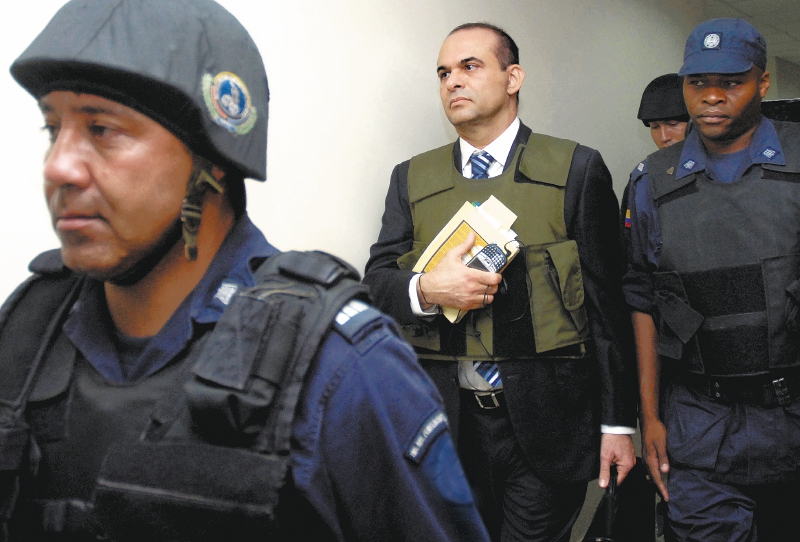 Mancuso sigue recluido en un centro de detención migratoria de Estados Unidos a la espera de que se defina su futuro judicial y su destino: ¿será Italia o Colombia? 