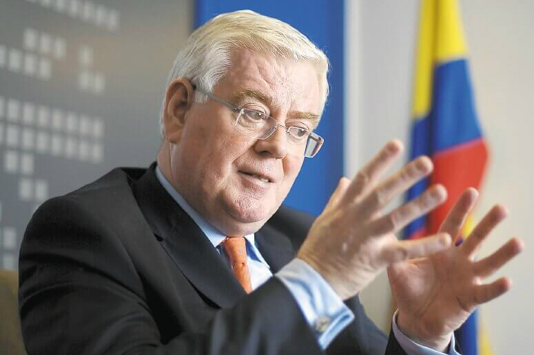 “Dejen trabajar a la JEP”: Eamon Gilmore, enviado de la Unión Europea