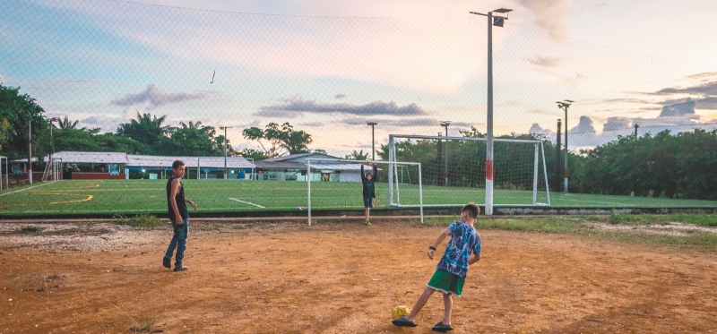 En el centro poblado hay al menos 135 niños y jóvenes. La comunidad busca que se construya una institución educativa allí.