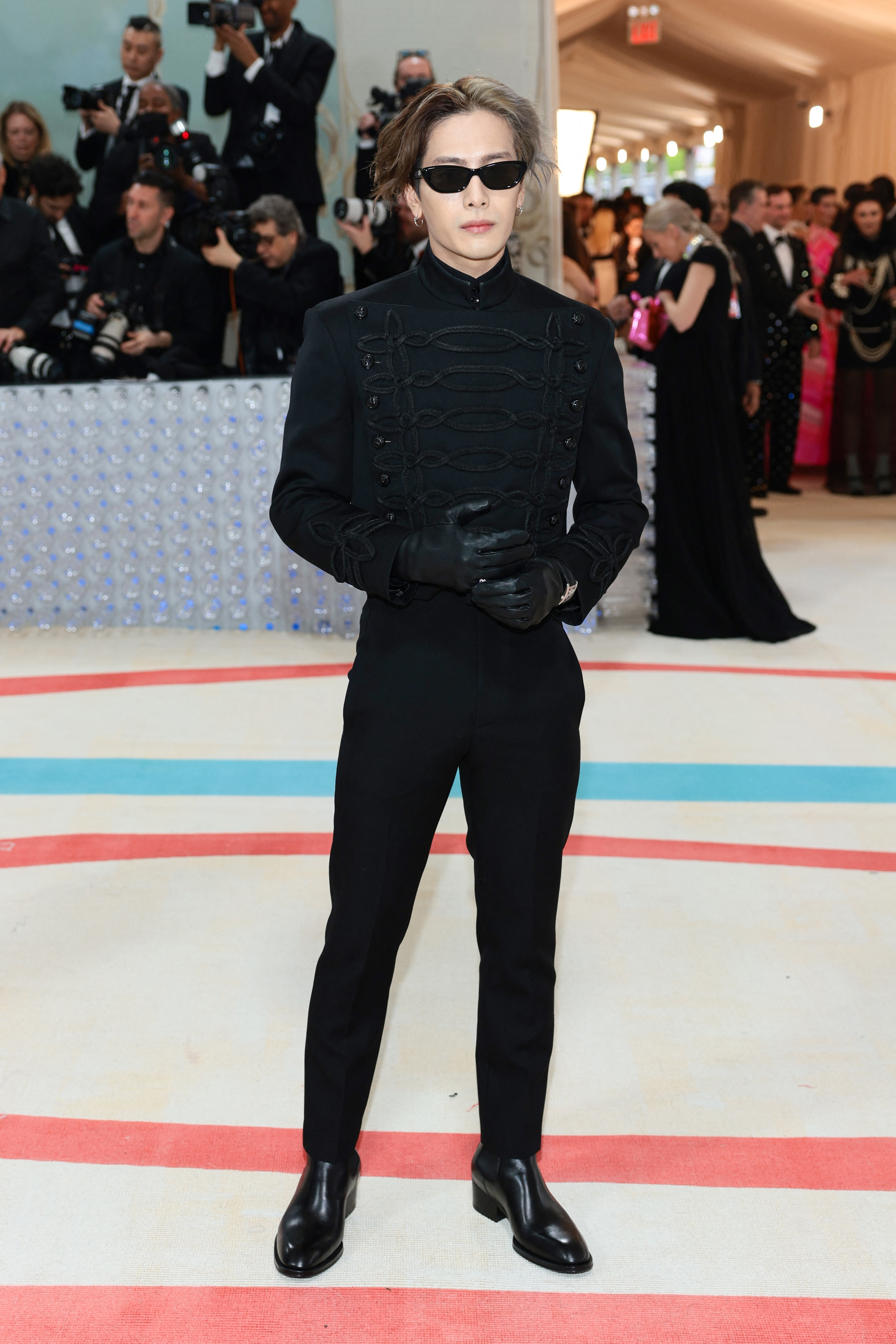 Jackson Wang y el precio de la máscara