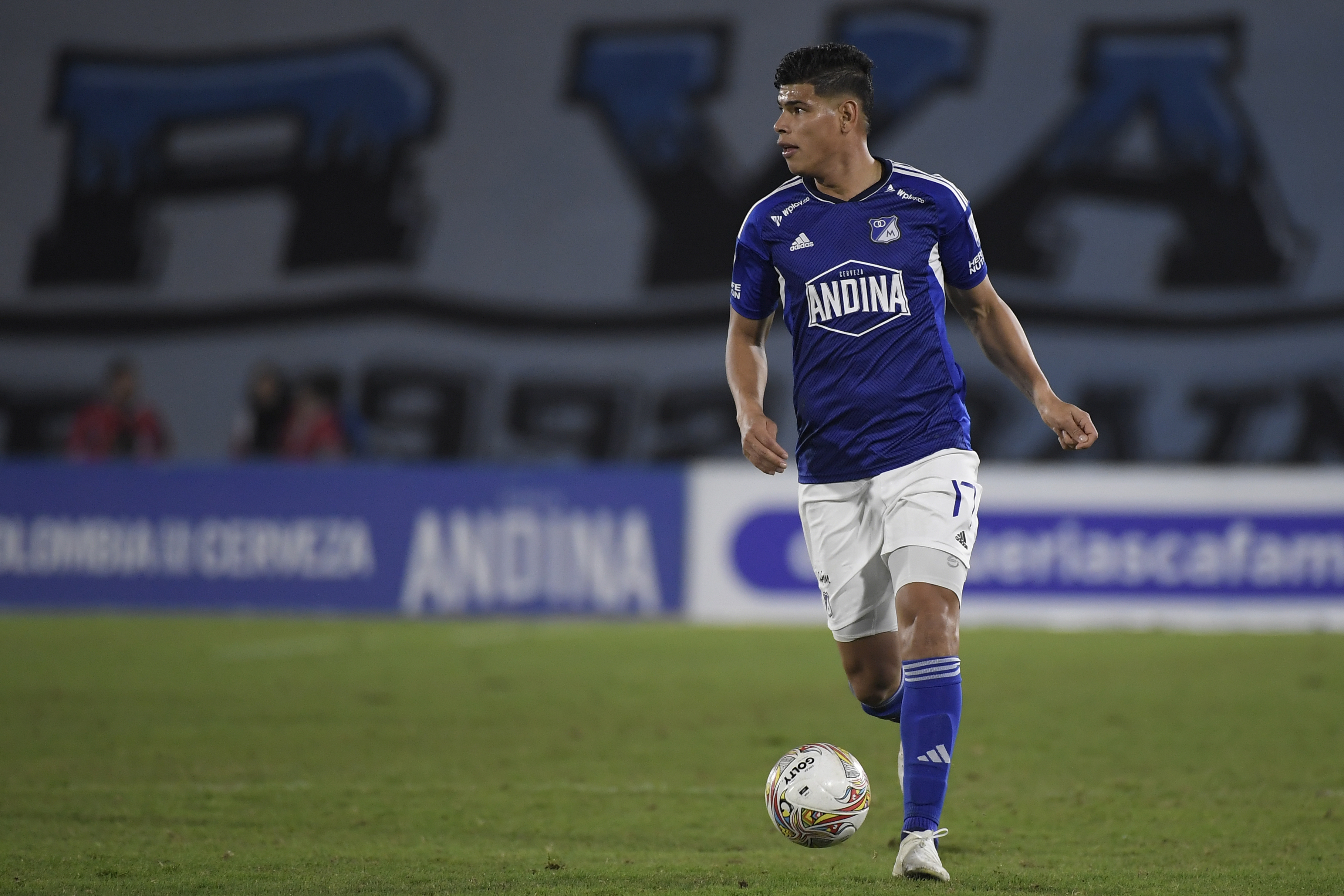 Jorge Arias renovó contrato con Millonarios hasta 2025