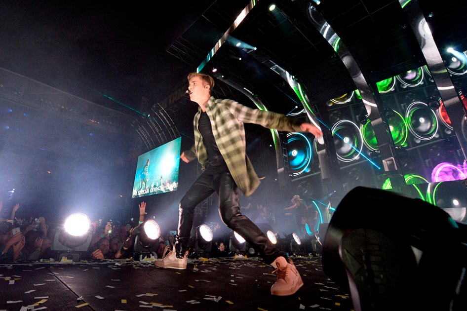 Justin Bieber está obsesionado con el éxito de su nuevo álbum