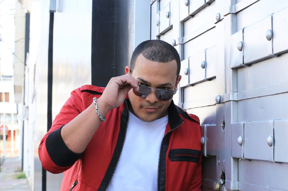 El cantante puertorriqueño Yan Collazo tiene como solistas los discos “Valió la pena esperar” y “Homenaje a Tito Gómez”. / Cortesía