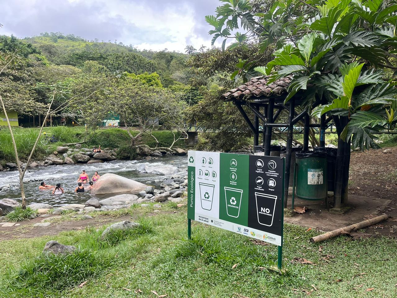 Entre semana predominan deportistas y caminantes, los fines de semana, el ecoparque recibe una alta afluencia de visitantes que pone a prueba la capacidad ambiental y operativa del corredor ecológico.