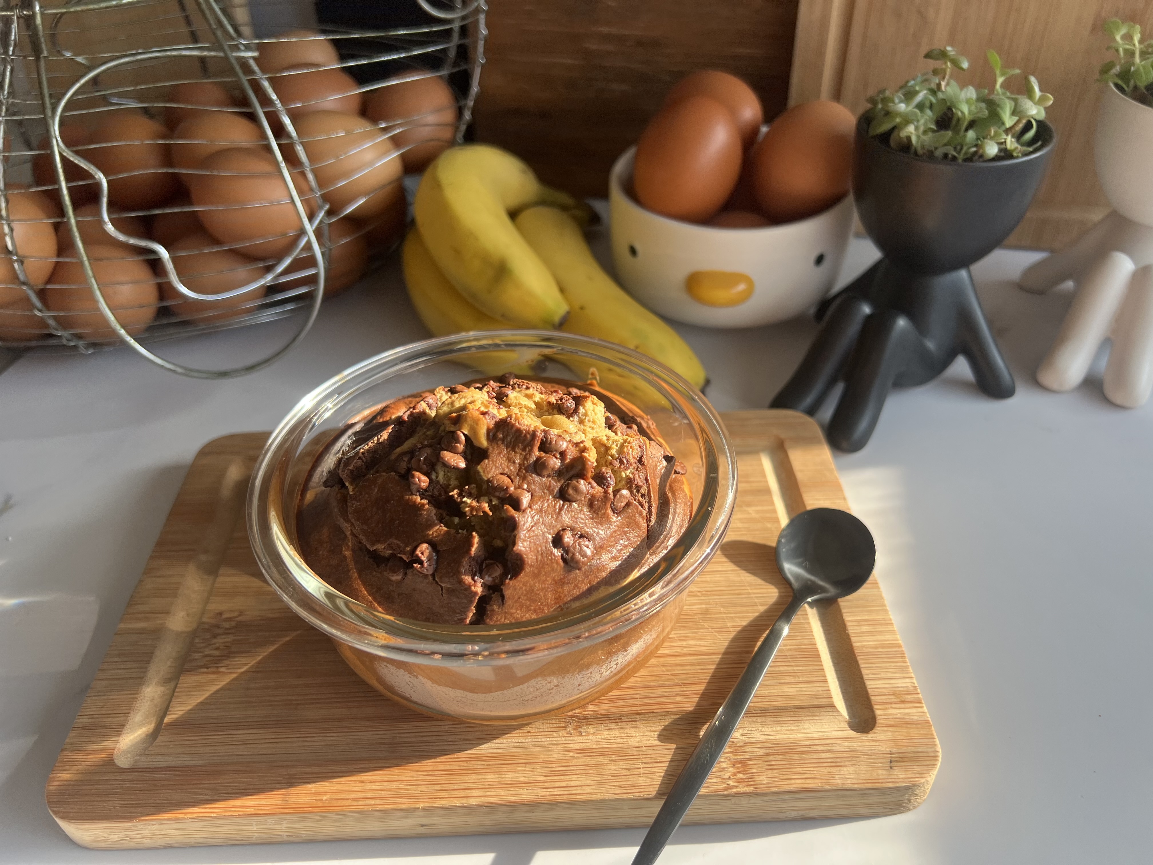 Torta veteada de banano y chocolate: esponjosa, fácil y deliciosa