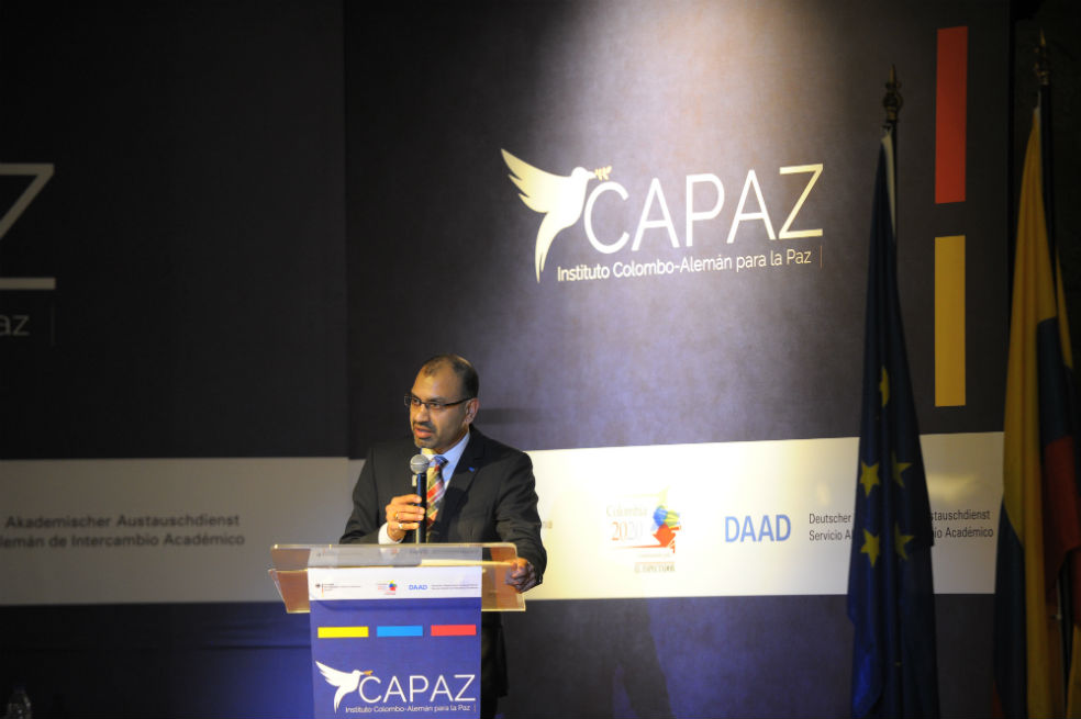 «Debemos mejorar la calidad de la educación superior en las regiones»