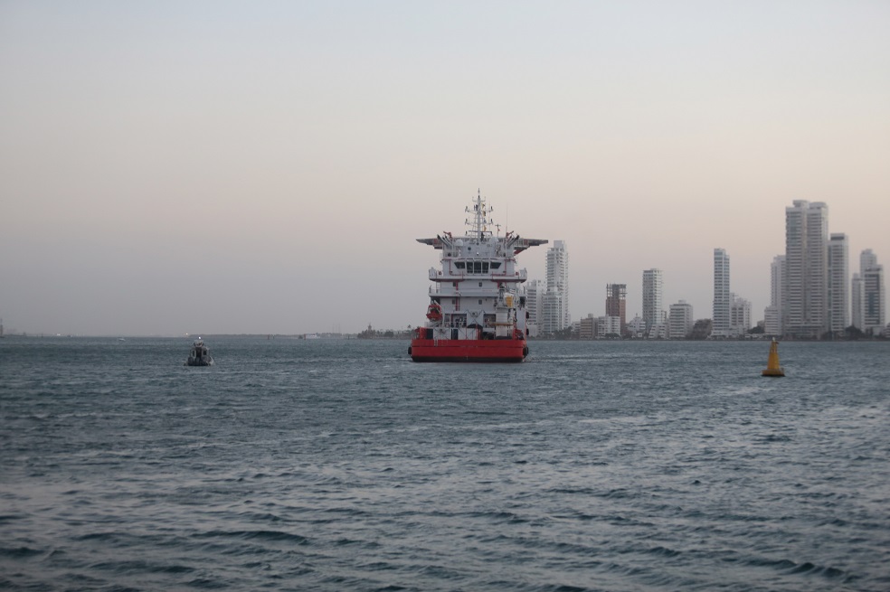 Viento y oleaje en el mar Caribe genera alerta roja del Ideam