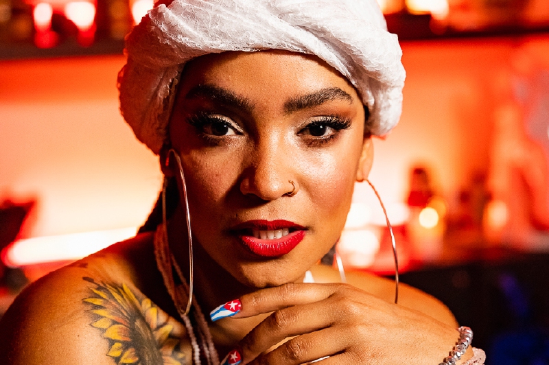 Seidy La Niña, una artista que vibra al ritmo cubano
