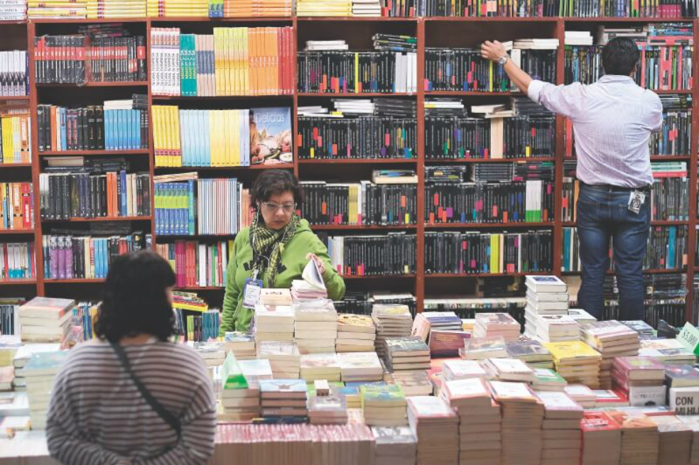 Los “e-books” no les ganan la carrera a los libros impresos