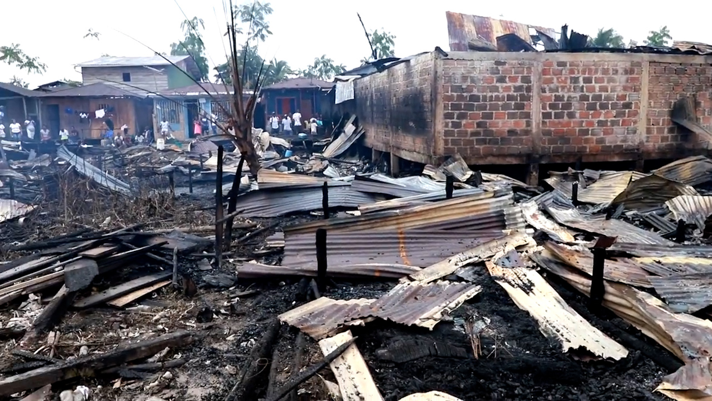 Así fue el incendio en Guapi que dejó dos muertos y 50 viviendas afectadas