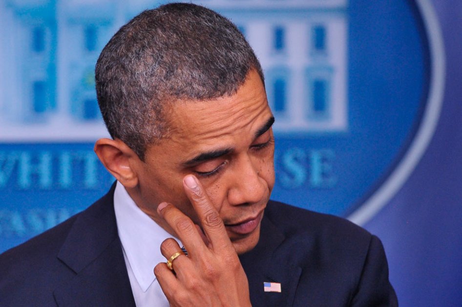 Entre lágrimas, Obama repudió matanza en Connecticut