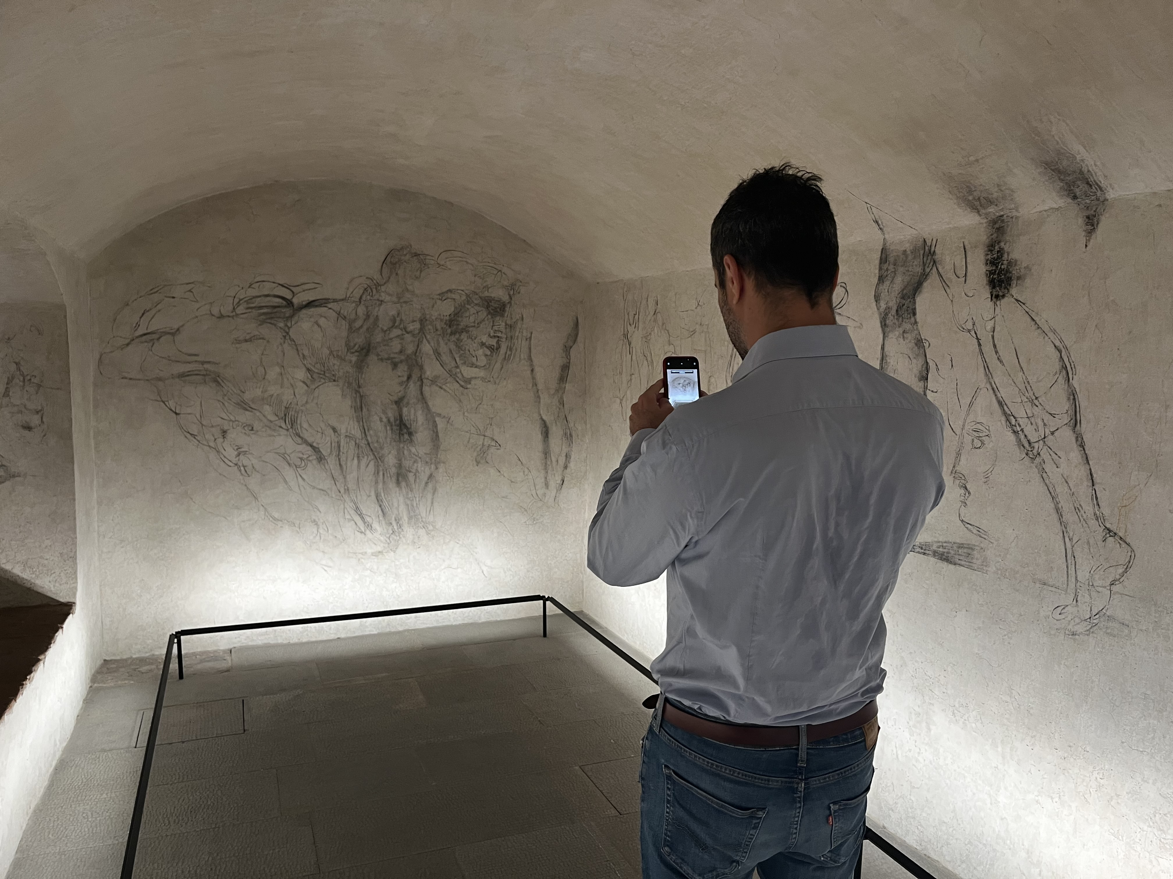 Descenso a la “sala secreta” de Miguel Ángel: los dibujos del genio se abren al mundo