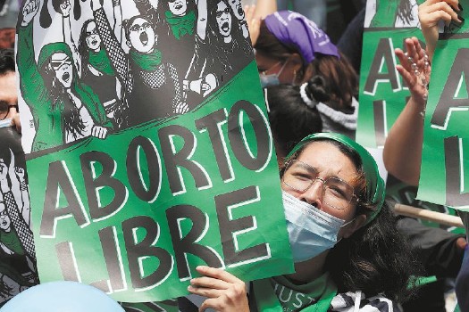 Se cae referendo antiaborto, no cumplía con requisitos legales ni constitucionales