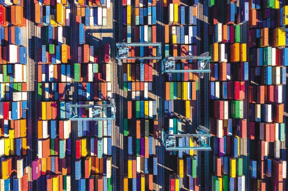 Exportaciones colombianas crecieron 11,4 % en febrero impulsadas por el agro y el oro