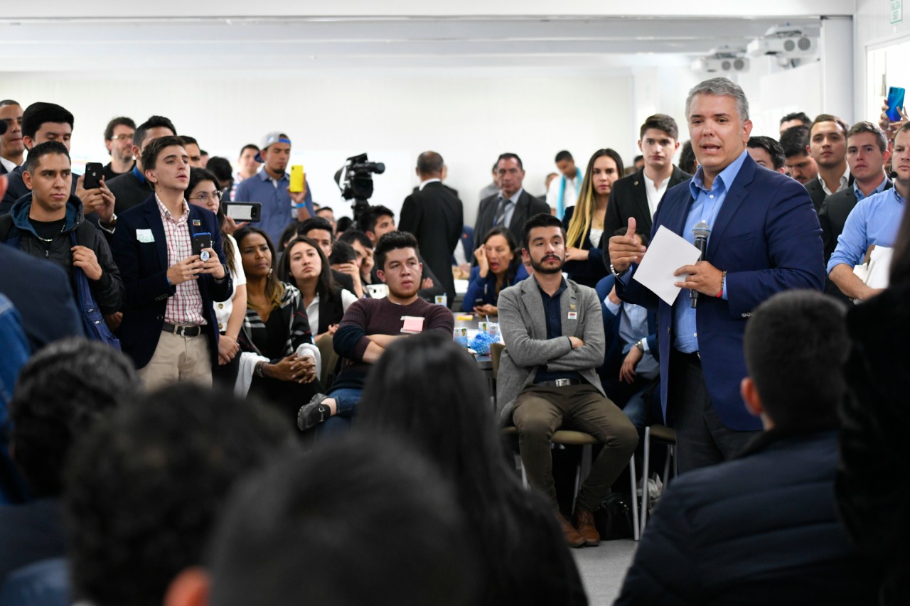 Duque les propone a jóvenes voluntariado para implementación de los PDET