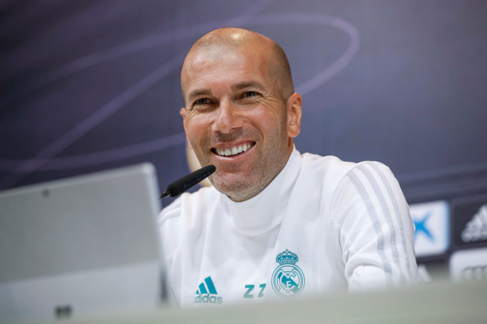 Zidane: «Es difícil ver que un jugador como Iniesta se marche»