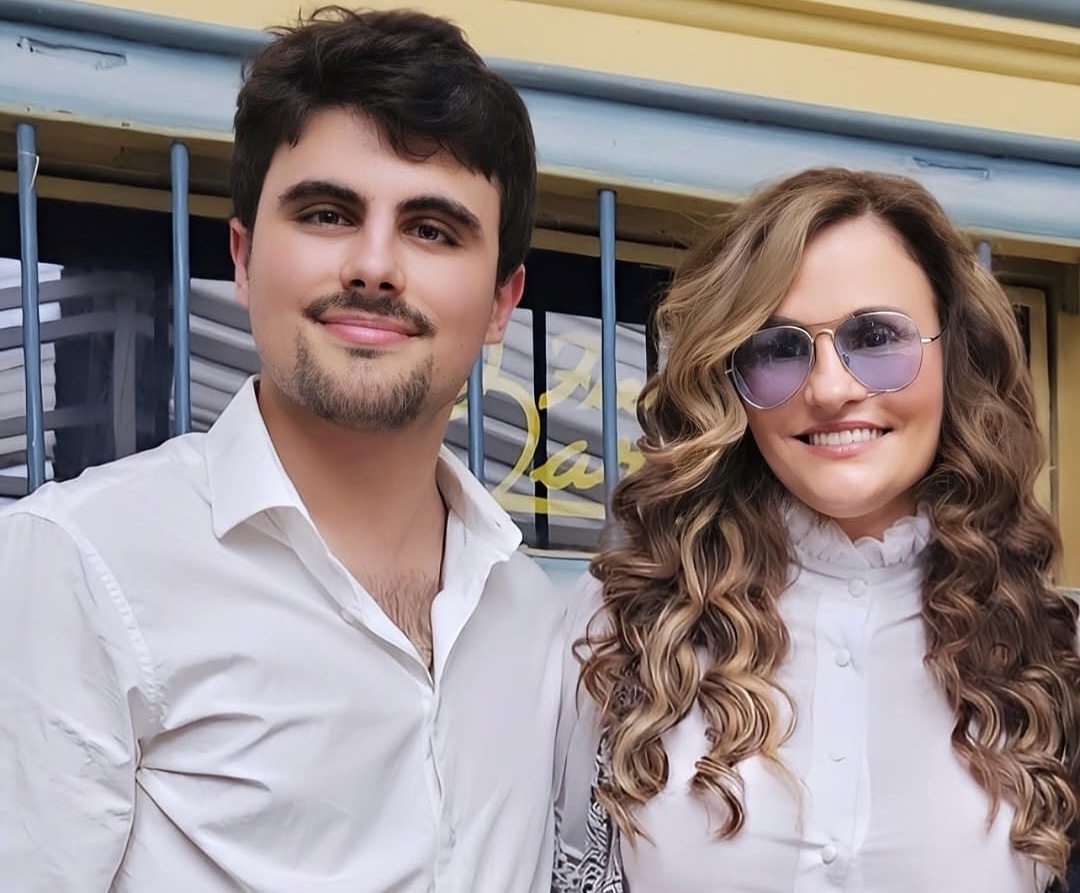 Aura Cristina Geithner y su hijo cantan en vallenato tema de Ángela y Pepe Aguilar