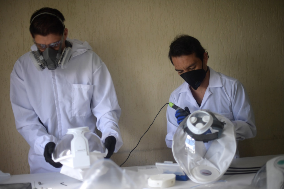 En fotos: emprendedores colombianos diseñan una burbuja para protección del COVID-19