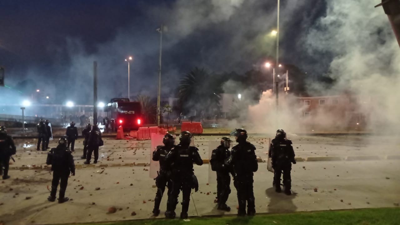 Policía confirma captura de tres mujeres durante los disturbios en la U Nacional