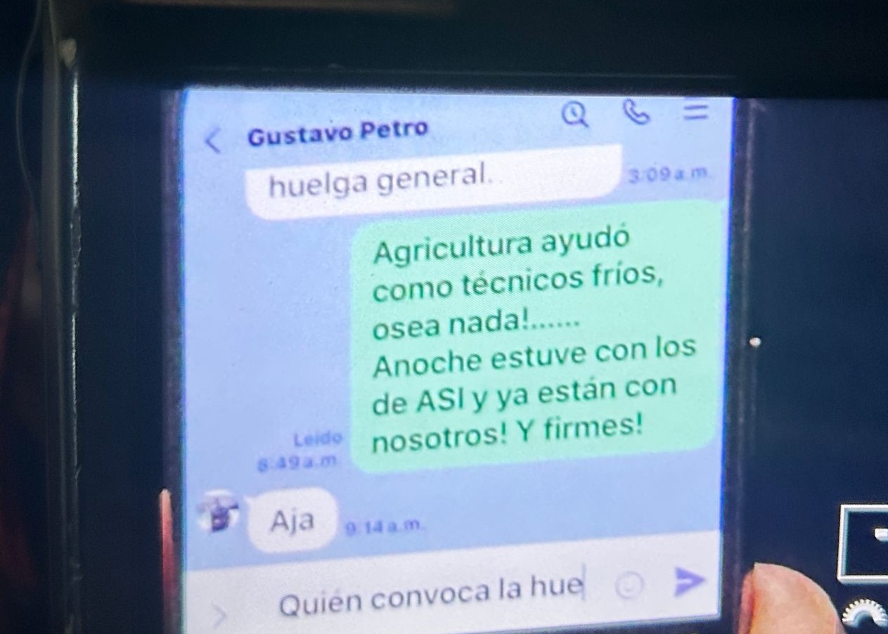 Estos son los mensajes entre el presidente Petro y el ministro Benedetti tras el hundimiento de la consulta popular.