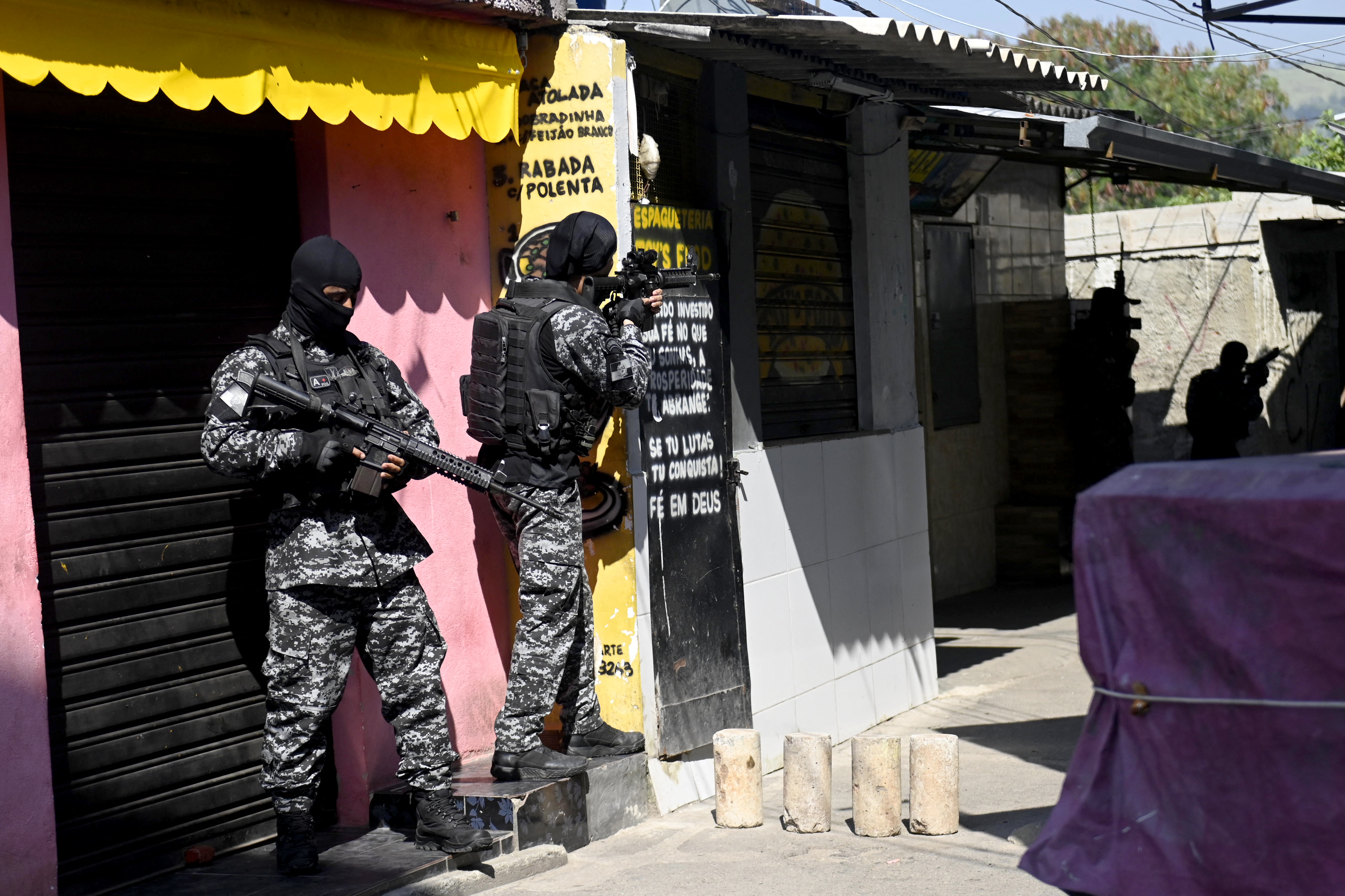 Un operativo policial en Río de Janeiro dejó al menos 25 muertos