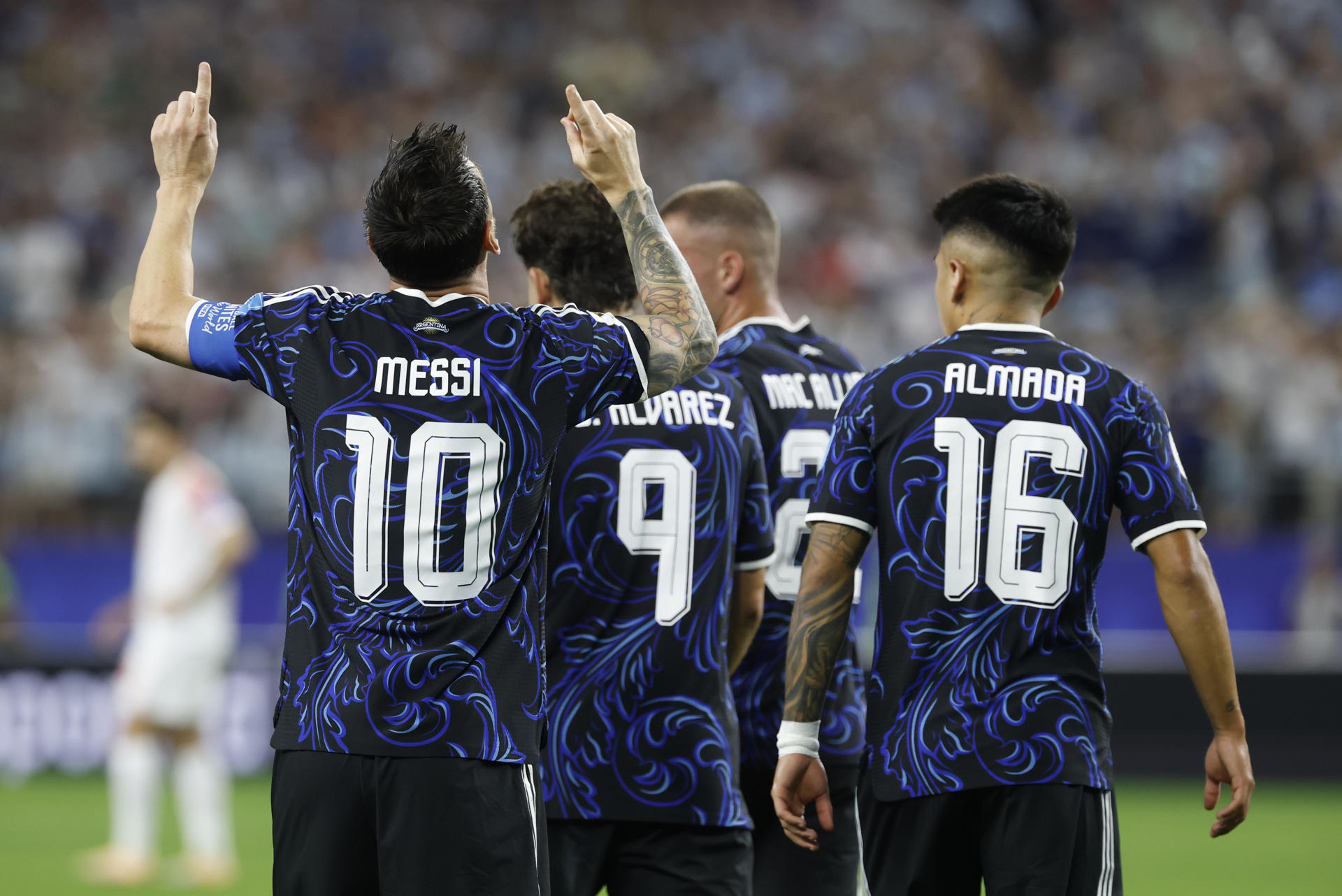 GR7350. DALLAS (ESTADOS UNIDOS), 27/06/2026.- Lionel Messi de Argentina celebra su gol este sábado, durante un partido del grupo F del Mundial de la FIFA 2026 entre Jordania y Argentina en el estadio AT&T Stadium en Dallas (EE.UU.). EFE/ Mariscal