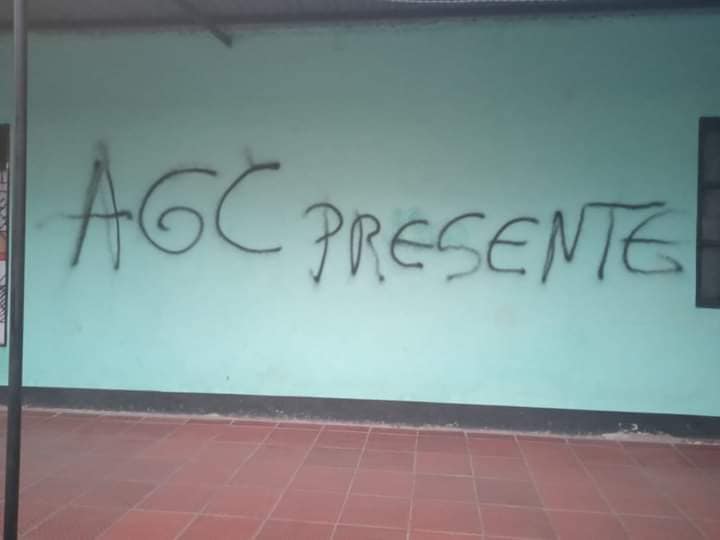 En un panfleto, supuestos miembros del grupo criminal, del Bloque Cesar, aseguraron que dadas las circunstancias de conflicto armado harán presencia en la región. Se desconoce su veracidad.