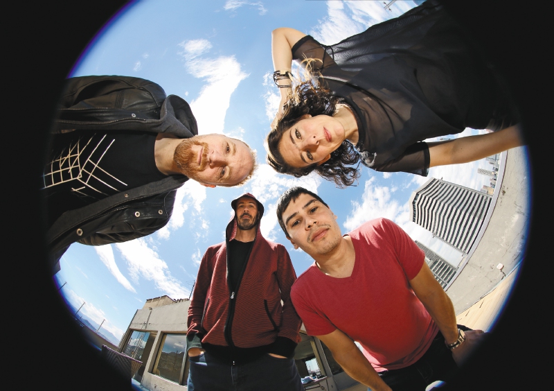 La formación actual de Estados Alterados es: Ricardo Restrepo (Ricky) Natalia Valencia (Nati), Fernando Sierra (Elvis) y Felipe Carmona (Pipe). 