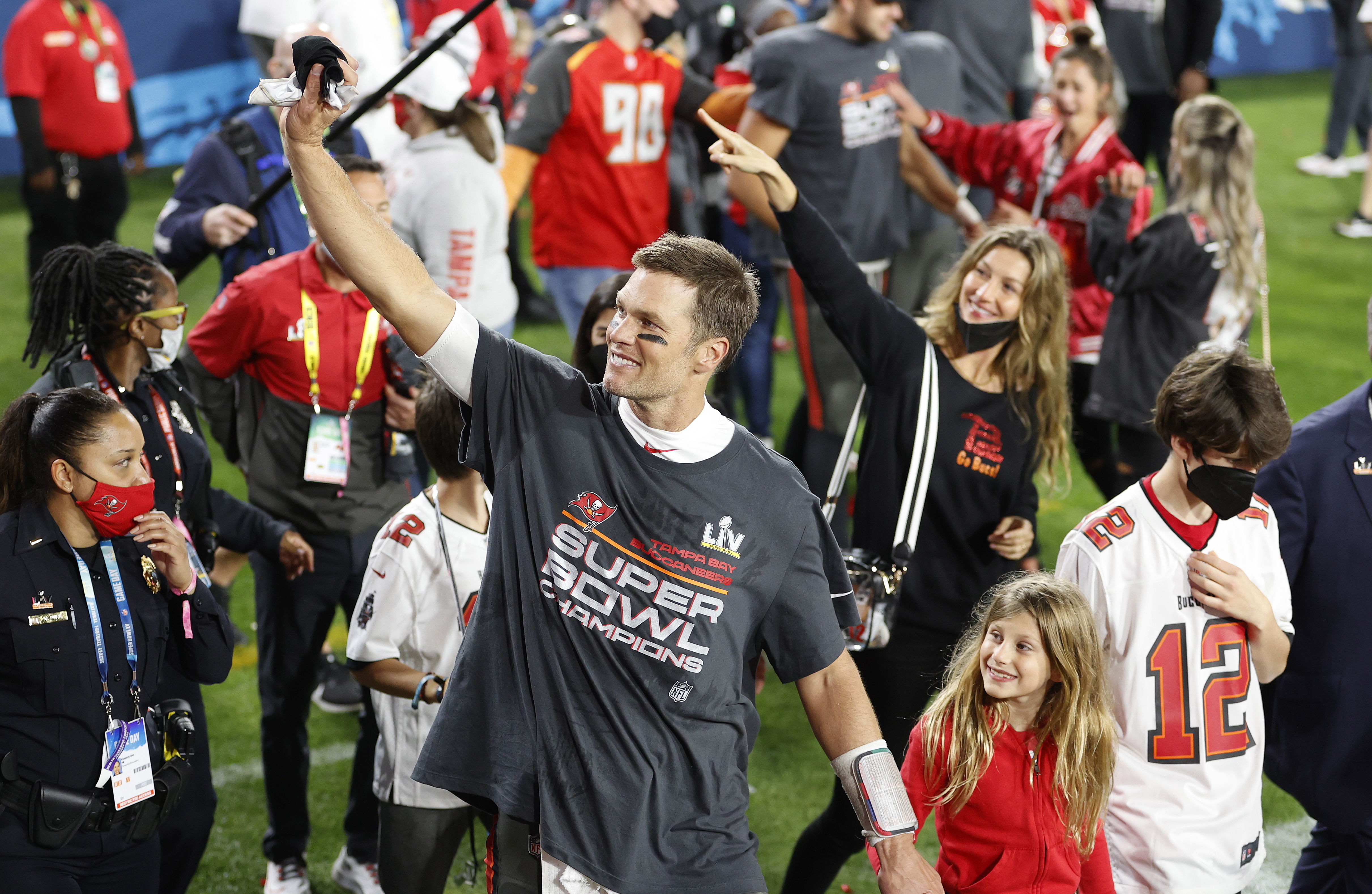 Tom Brady, leyenda de la NFL, anunció su retiro definitivo a los 45 años