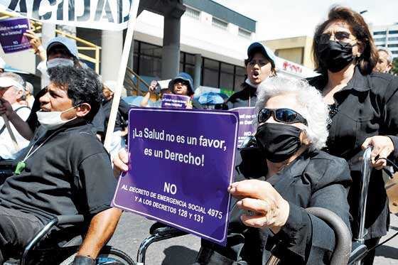 ¿Llegó la hora de establecer cárcel por la negación de los servicios de salud?