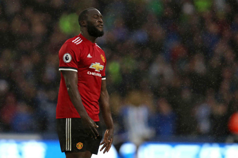 Manchester United tropieza frente al Huddersfield