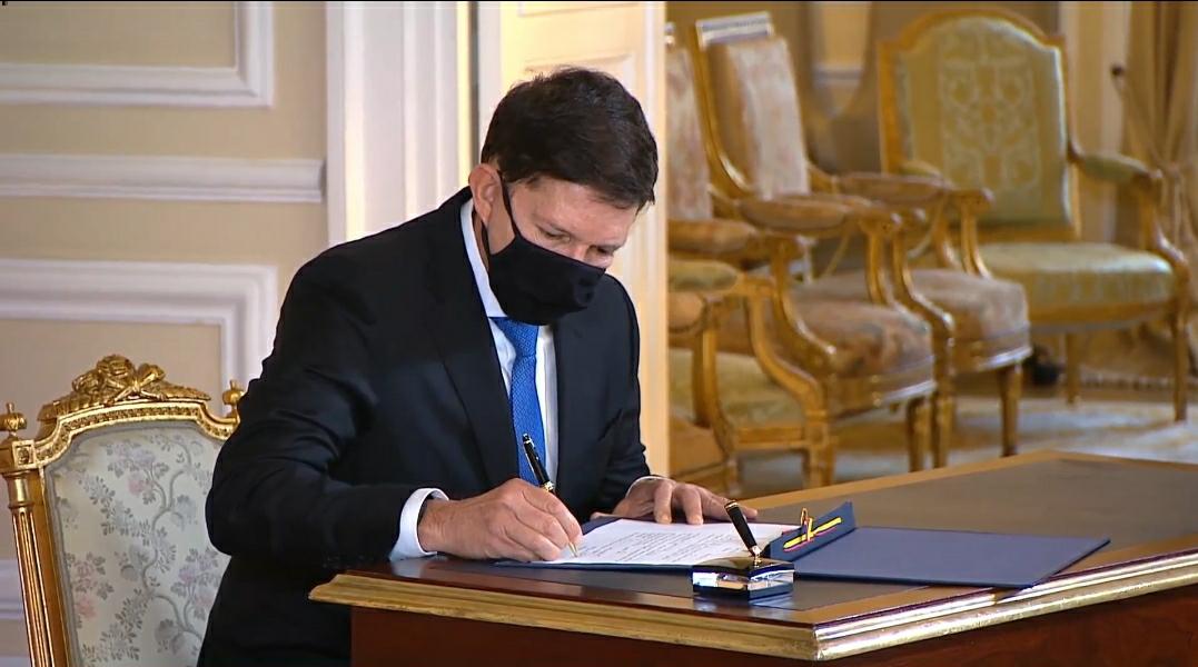 Wilson Ruiz Orejuela se posesionó como ministro de Justicia
