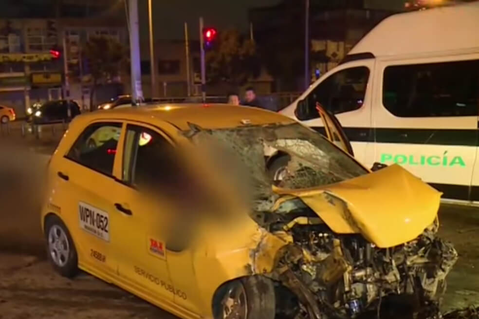 Mueren tres personas, una de ellas menor de edad, tras fuerte accidente en el centro de Bogotá