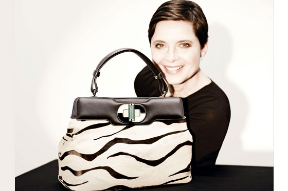 Isabella Rossellini lanza con Bulgari el bolso “Rossellini”